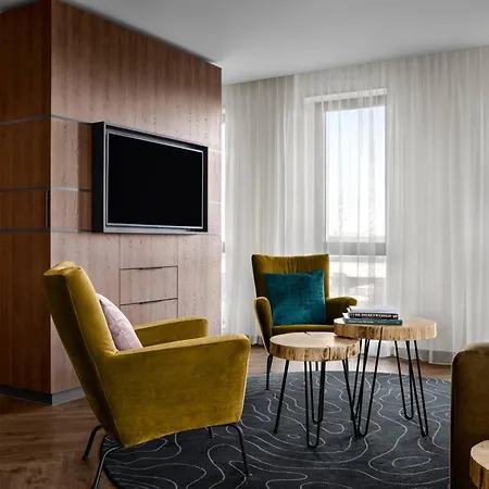 Renaissance Amsterdam Schiphol Airport Hotel-2